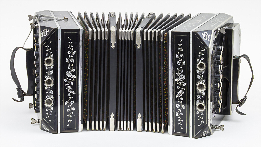 Bandonion 'Concertina' / A bandoneon 'Concertina', Ernst Birnstock