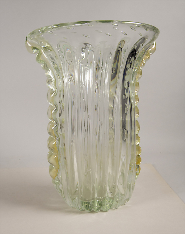 Art Déco Glasvase 'Bullicante' / An Art Deco glass vase 'Bullicante...